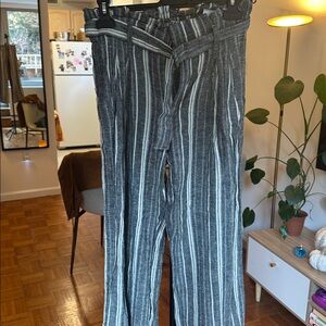 Banana Republic Monochrome Striped Wide-Leg Pants